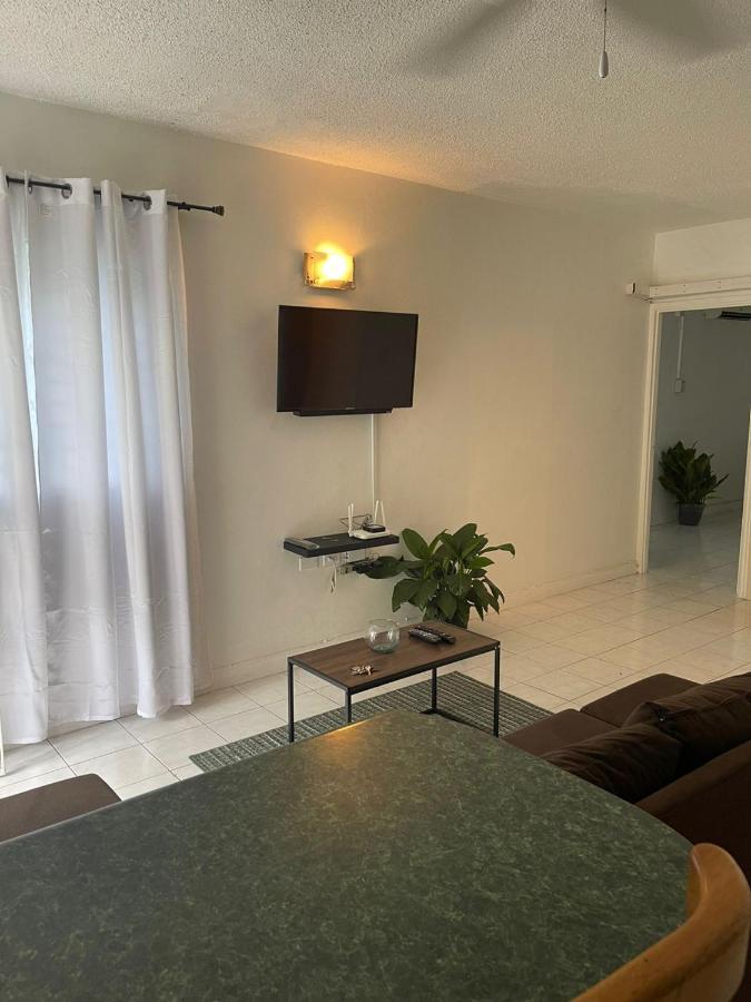 Finest Accommodation Marley Manor Apt # 513 Ground Floor 6 Marley Rd Kgn 6 Kingston Dış mekan fotoğraf