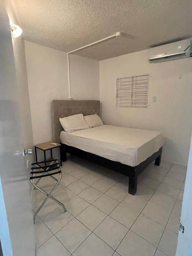 Finest Accommodation Marley Manor Apt # 513 Ground Floor 6 Marley Rd Kgn 6 Kingston Dış mekan fotoğraf